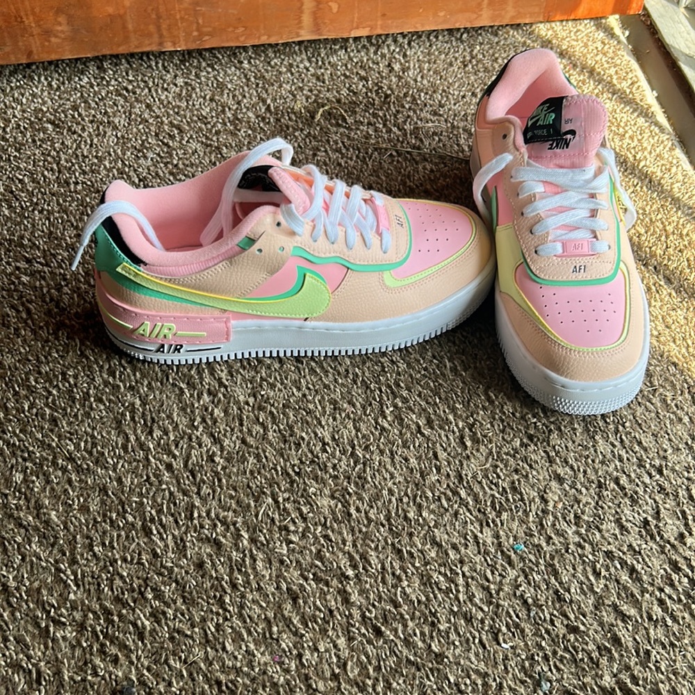 Air Force 1s pink